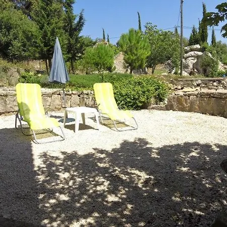 Skylight - Two Bedroom & With Private Swimming Pool, Garden And Sea View Villa